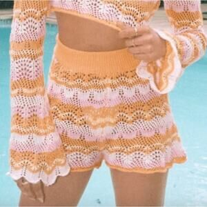 Princess Polly Retro Knit Crochet Stripe Shorts Size US 4